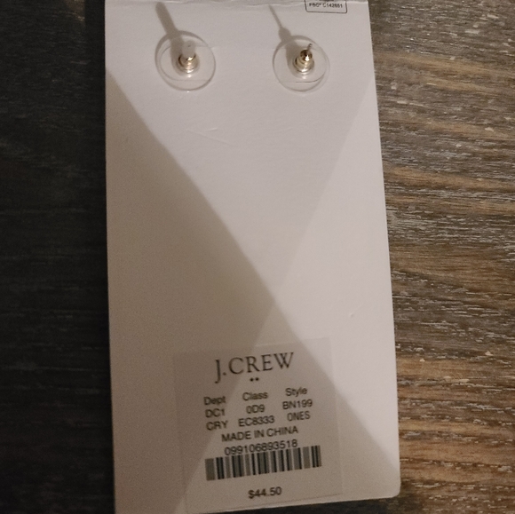 NWT statement earrings - Picture 2 of 2